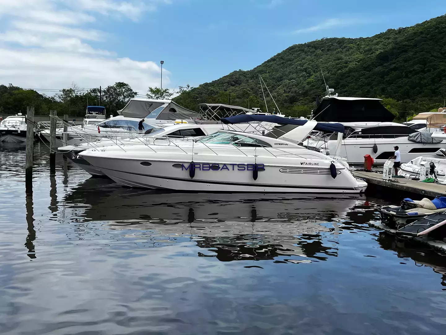Fairline 44